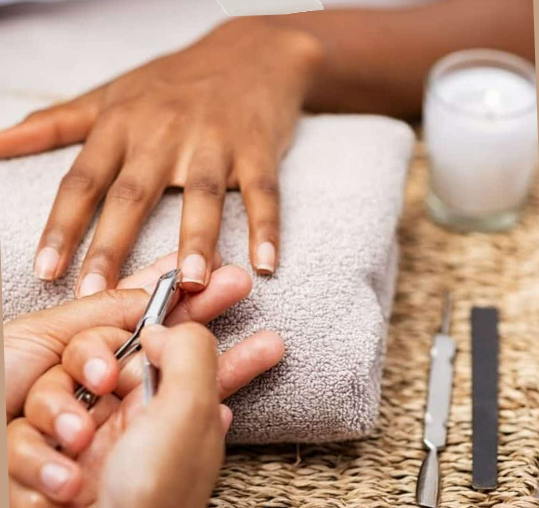 COUPE + LIMAGE DES ONGLES (Mains) image